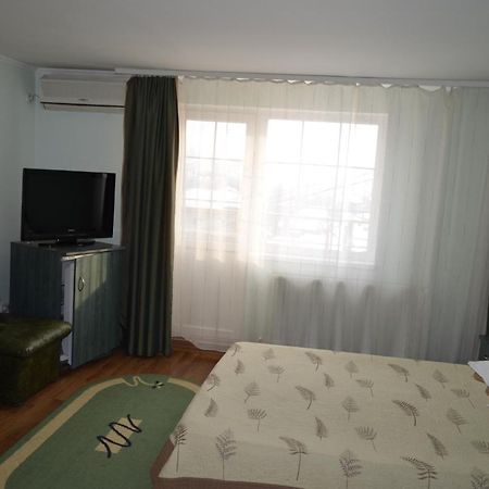 Casa Alba Hotel Râmnicu Vâlcea Екстериор снимка