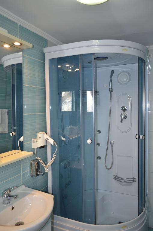 Casa Alba Hotel Râmnicu Vâlcea Екстериор снимка